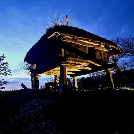Casa Bouza Guest House Becerrea ภายนอก รูปภาพ