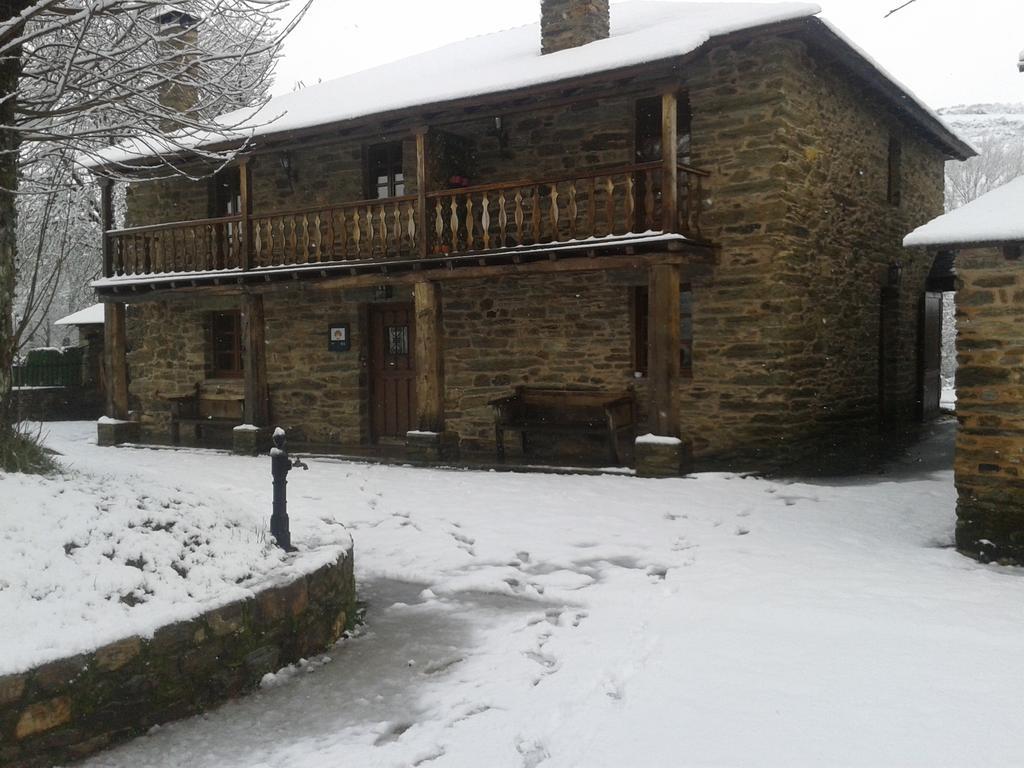 Casa Bouza Guest House Becerrea ภายนอก รูปภาพ