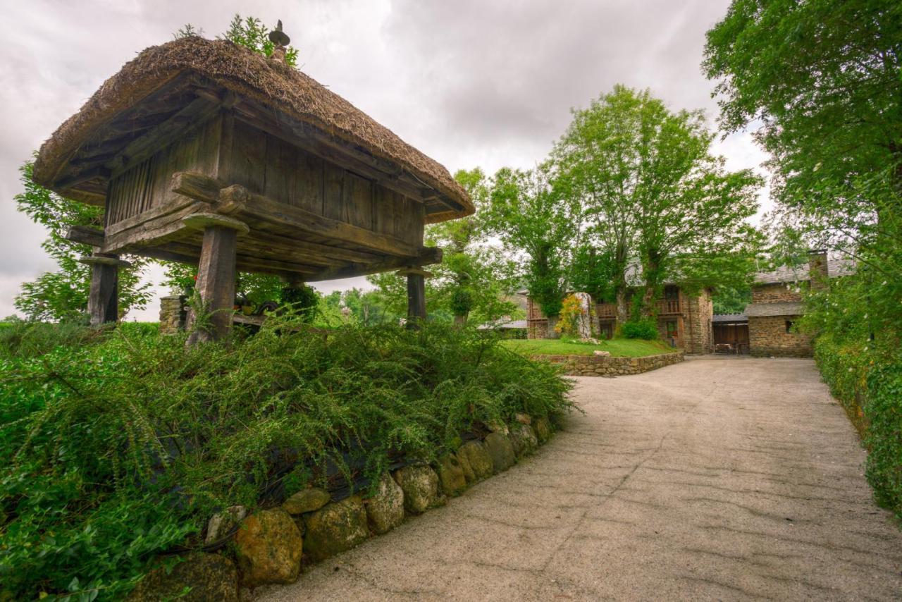 Casa Bouza Guest House Becerrea ภายนอก รูปภาพ